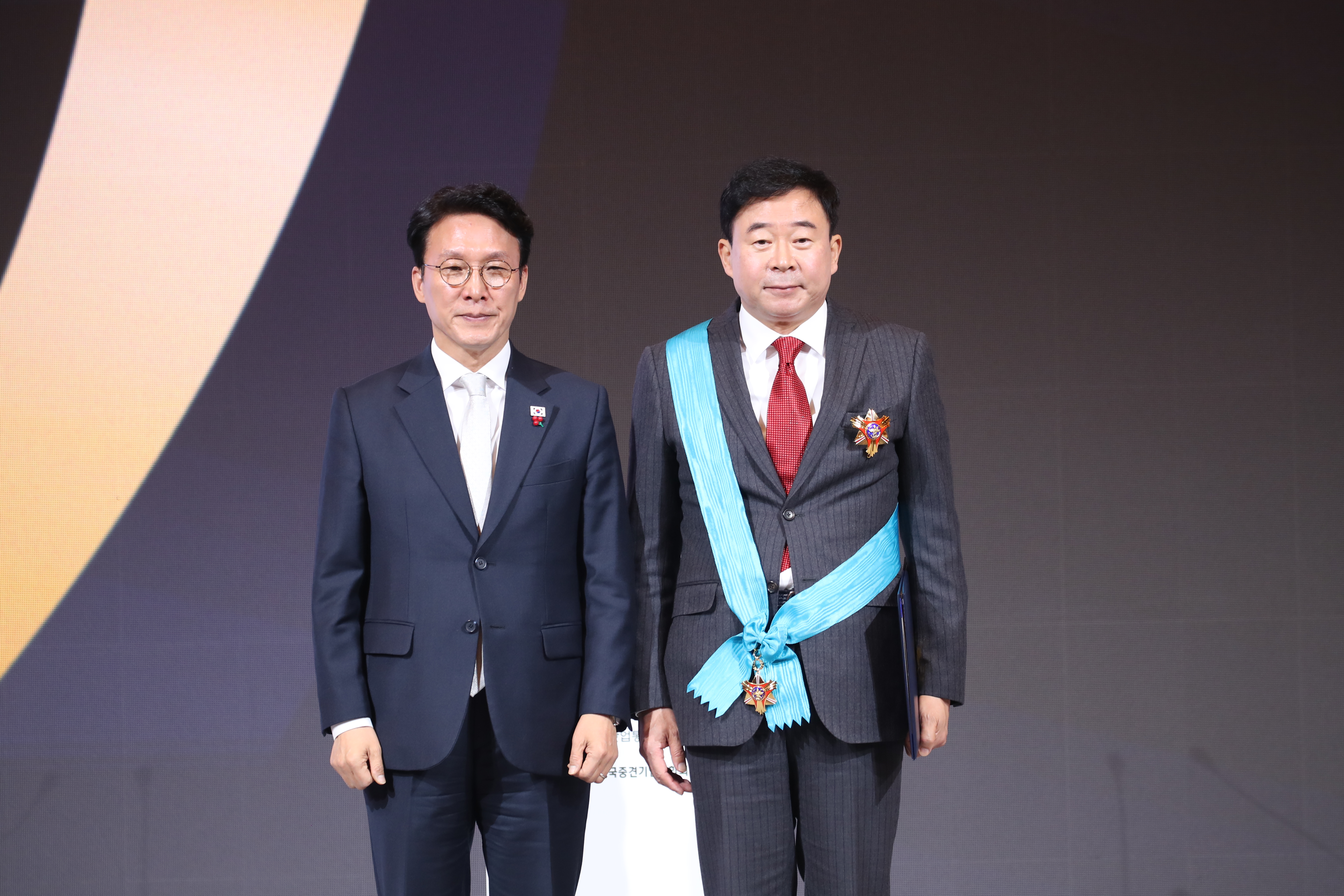 Osang Healthcare Chairman Honored for COVID-19 Diagnostic Kits
